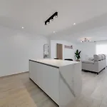 House Апартаменты *